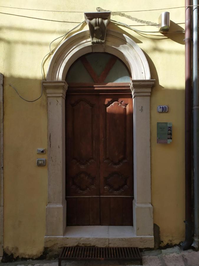 Stanze Don Gesualdo Alloggio Turistico Taurasi Buitenkant foto